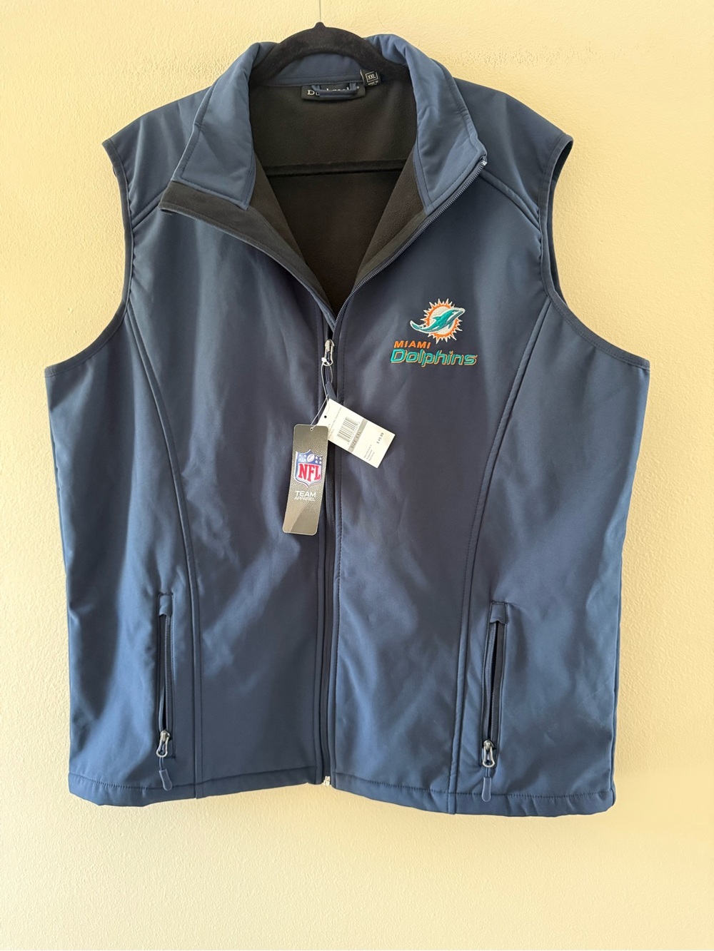 Dunbrooke Men’s Navy Miami Dolphins Softshell Vest NEW